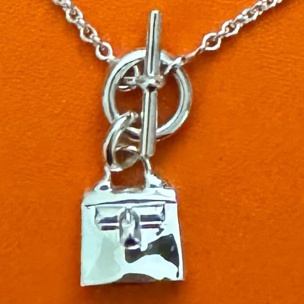 Hermes 925 Silver Kelly Amulet Necklace - near new condition